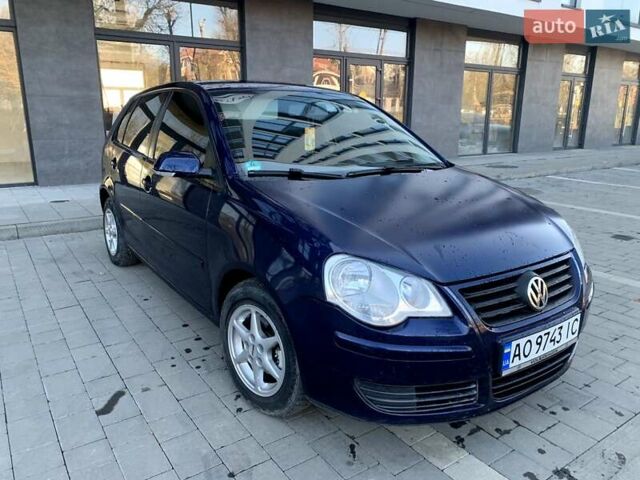 Синий Фольксваген Поло, объемом двигателя 1.39 л и пробегом 225 тыс. км за 4700 $, фото 1 на Automoto.ua