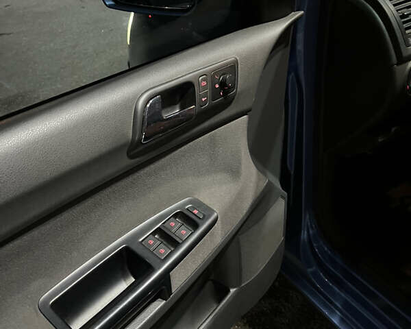 Синий Фольксваген Поло, объемом двигателя 1.39 л и пробегом 273 тыс. км за 4500 $, фото 8 на Automoto.ua