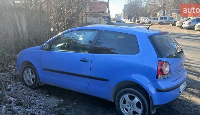 Синий Фольксваген Поло, объемом двигателя 1.39 л и пробегом 267 тыс. км за 4200 $, фото 3 на Automoto.ua