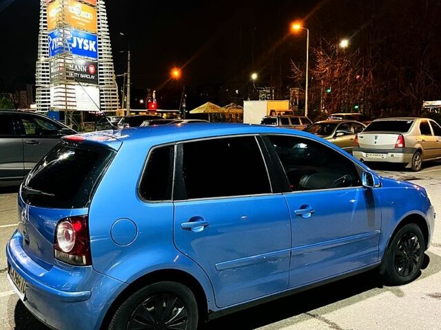 Синий Фольксваген Поло, объемом двигателя 1.4 л и пробегом 273 тыс. км за 4500 $, фото 1 на Automoto.ua