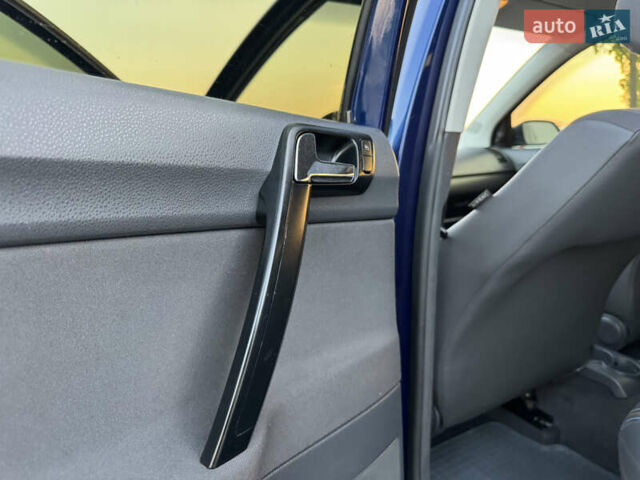 Синій Фольксваген Поло, об'ємом двигуна 1.2 л та пробігом 201 тис. км за 3999 $, фото 33 на Automoto.ua