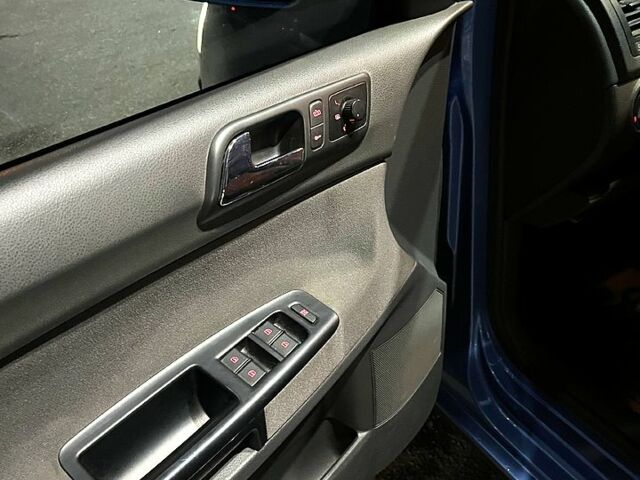 Синий Фольксваген Поло, объемом двигателя 1.4 л и пробегом 273 тыс. км за 4500 $, фото 8 на Automoto.ua