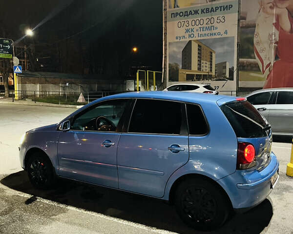 Синий Фольксваген Поло, объемом двигателя 1.39 л и пробегом 273 тыс. км за 4500 $, фото 2 на Automoto.ua