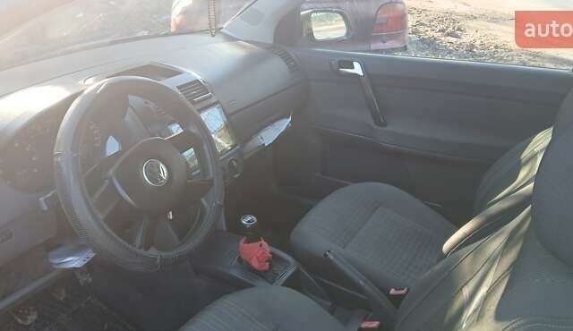 Синий Фольксваген Поло, объемом двигателя 1.39 л и пробегом 267 тыс. км за 4200 $, фото 7 на Automoto.ua