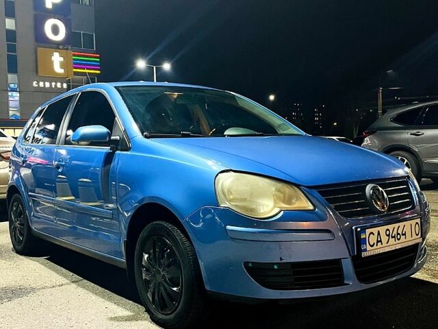 Синий Фольксваген Поло, объемом двигателя 1.4 л и пробегом 273 тыс. км за 4500 $, фото 5 на Automoto.ua