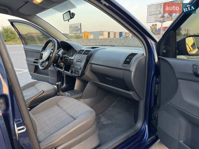 Синій Фольксваген Поло, об'ємом двигуна 1.2 л та пробігом 201 тис. км за 3999 $, фото 46 на Automoto.ua