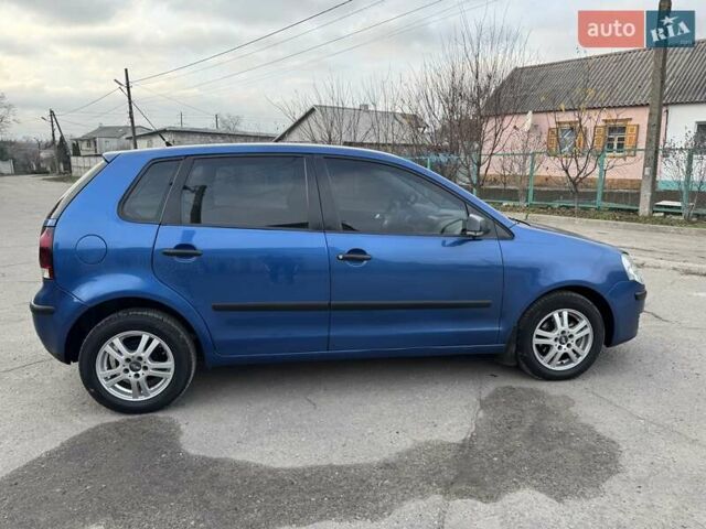 Синий Фольксваген Поло, объемом двигателя 1.39 л и пробегом 237 тыс. км за 4150 $, фото 6 на Automoto.ua