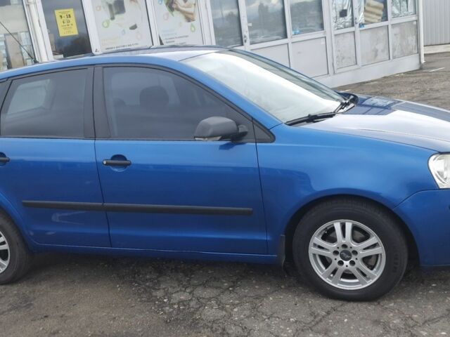 Синий Фольксваген Поло, объемом двигателя 1.4 л и пробегом 237 тыс. км за 3850 $, фото 3 на Automoto.ua