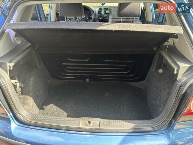 Синий Фольксваген Поло, объемом двигателя 1.39 л и пробегом 211 тыс. км за 4700 $, фото 7 на Automoto.ua