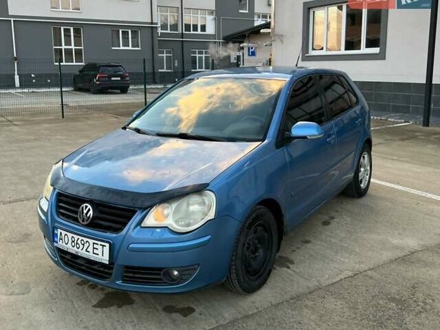 Синий Фольксваген Поло, объемом двигателя 1.2 л и пробегом 225 тыс. км за 2750 $, фото 2 на Automoto.ua