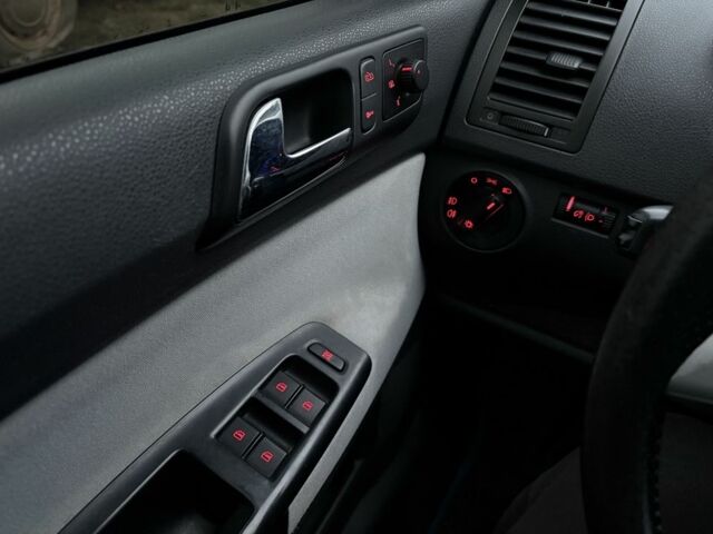 Синий Фольксваген Поло, объемом двигателя 1.9 л и пробегом 203 тыс. км за 4850 $, фото 20 на Automoto.ua