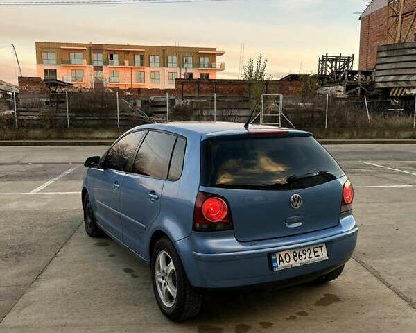 Синий Фольксваген Поло, объемом двигателя 1.2 л и пробегом 225 тыс. км за 2750 $, фото 6 на Automoto.ua