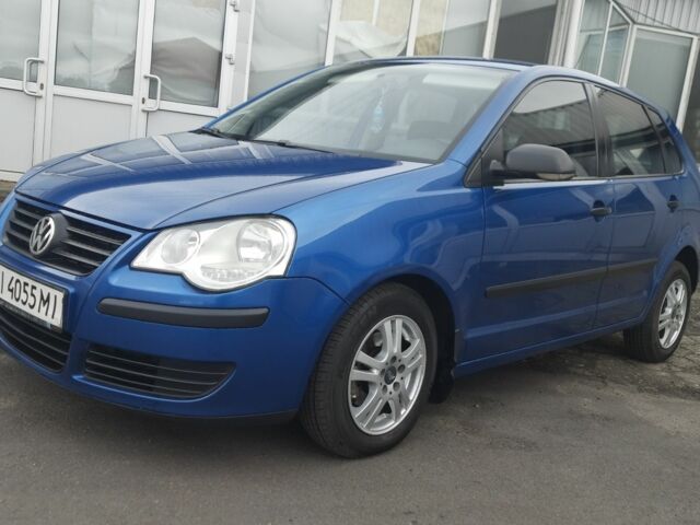 Синий Фольксваген Поло, объемом двигателя 1.4 л и пробегом 237 тыс. км за 3850 $, фото 2 на Automoto.ua