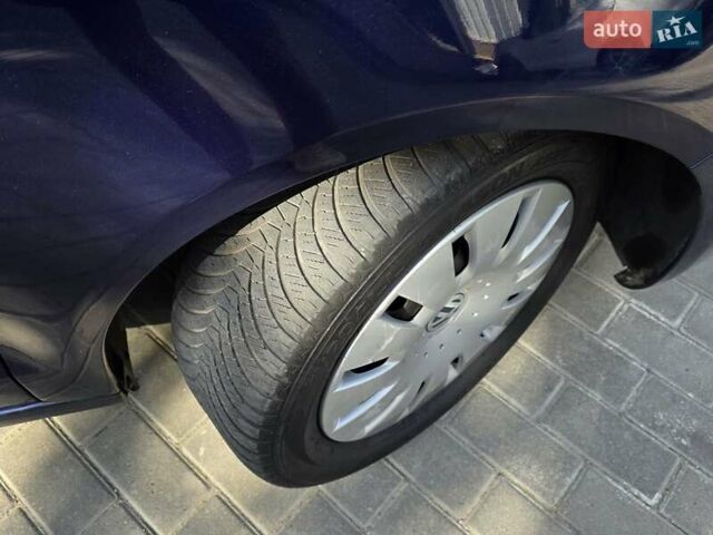 Синій Фольксваген Поло, об'ємом двигуна 1.39 л та пробігом 170 тис. км за 5699 $, фото 17 на Automoto.ua