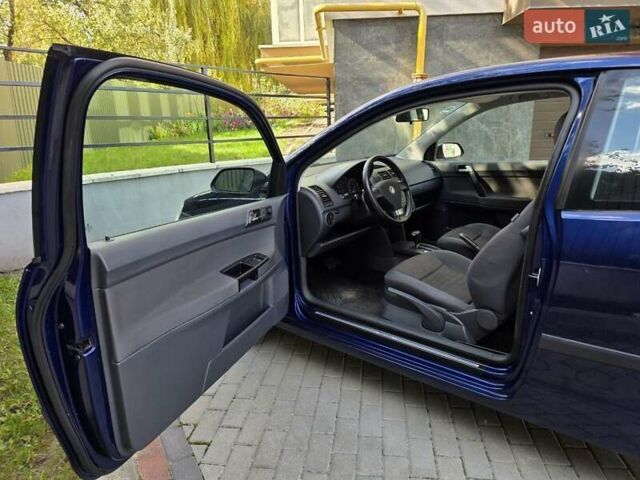 Синій Фольксваген Поло, об'ємом двигуна 1.39 л та пробігом 170 тис. км за 5699 $, фото 19 на Automoto.ua