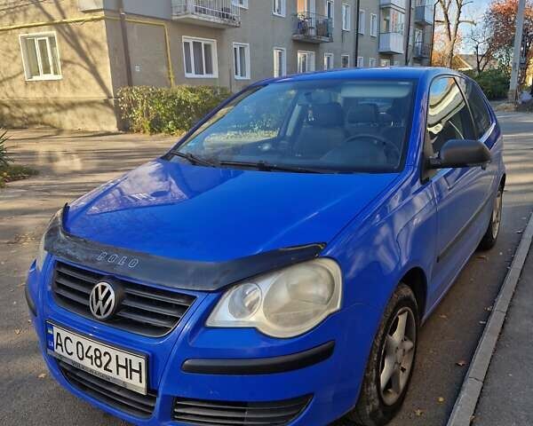 Синій Фольксваген Поло, об'ємом двигуна 1.39 л та пробігом 267 тис. км за 4500 $, фото 2 на Automoto.ua