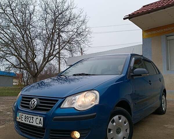 Синий Фольксваген Поло, объемом двигателя 1.4 л и пробегом 146 тыс. км за 4400 $, фото 3 на Automoto.ua