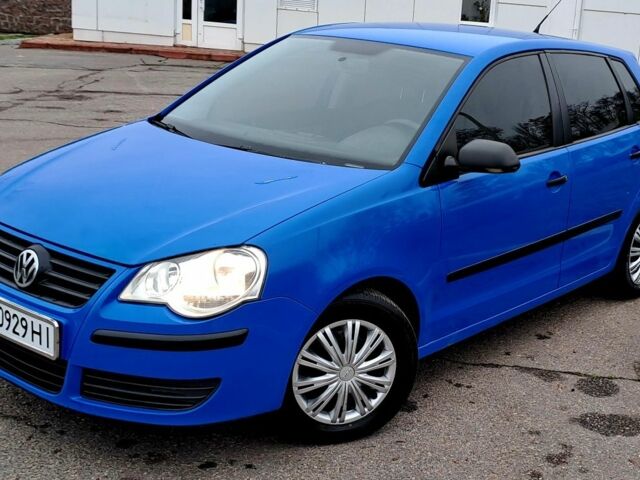 Синий Фольксваген Поло, объемом двигателя 1.2 л и пробегом 208 тыс. км за 3999 $, фото 2 на Automoto.ua