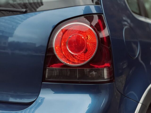 Синій Фольксваген Поло, об'ємом двигуна 0 л та пробігом 214 тис. км за 5799 $, фото 13 на Automoto.ua