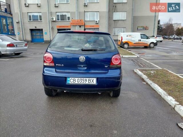 Синий Фольксваген Поло, объемом двигателя 1.4 л и пробегом 214 тыс. км за 4800 $, фото 7 на Automoto.ua
