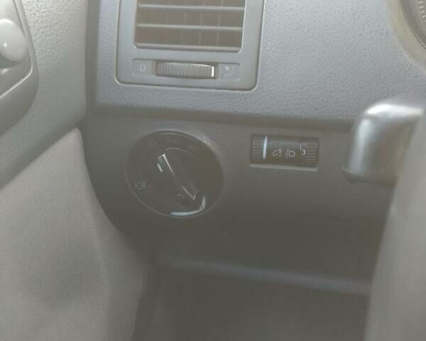 Синий Фольксваген Поло, объемом двигателя 1.4 л и пробегом 210 тыс. км за 5500 $, фото 8 на Automoto.ua