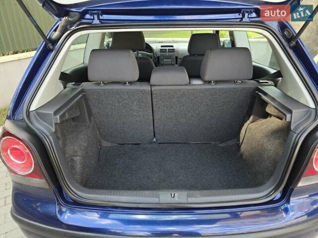 Синий Фольксваген Поло, объемом двигателя 1.4 л и пробегом 225 тыс. км за 5499 $, фото 39 на Automoto.ua