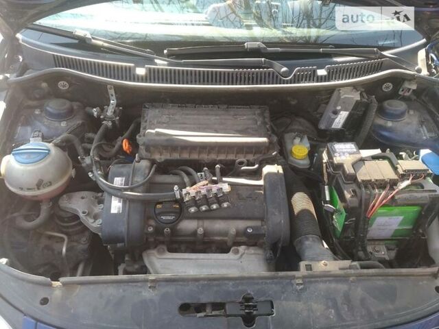 Синий Фольксваген Поло, объемом двигателя 1.4 л и пробегом 210 тыс. км за 5500 $, фото 11 на Automoto.ua