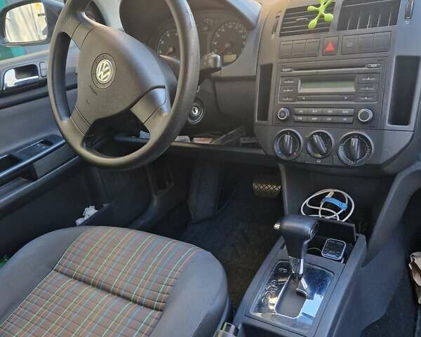 Синій Фольксваген Поло, об'ємом двигуна 1.39 л та пробігом 267 тис. км за 4500 $, фото 5 на Automoto.ua