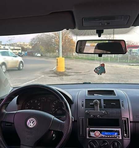 Синій Фольксваген Поло, об'ємом двигуна 1.39 л та пробігом 198 тис. км за 5600 $, фото 6 на Automoto.ua