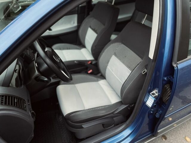 Синій Фольксваген Поло, об'ємом двигуна 0 л та пробігом 214 тис. км за 5799 $, фото 2 на Automoto.ua