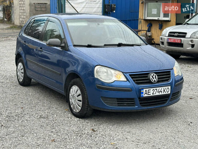 Синий Фольксваген Поло, объемом двигателя 1.39 л и пробегом 250 тыс. км за 5800 $, фото 1 на Automoto.ua