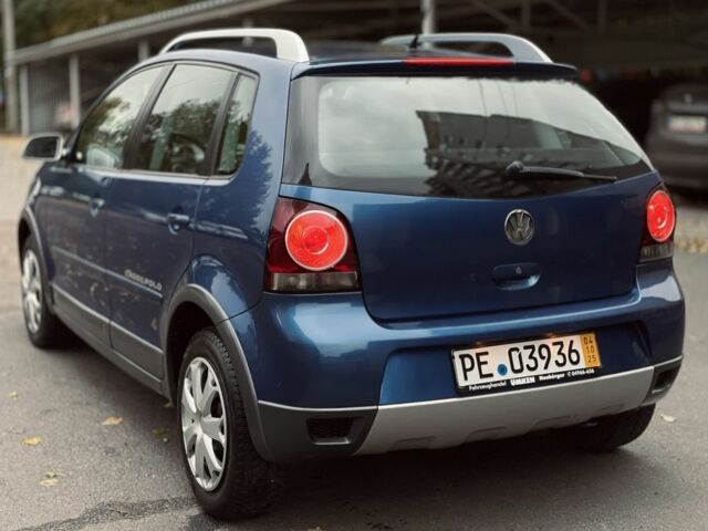 Синій Фольксваген Поло, об'ємом двигуна 0 л та пробігом 214 тис. км за 5799 $, фото 6 на Automoto.ua