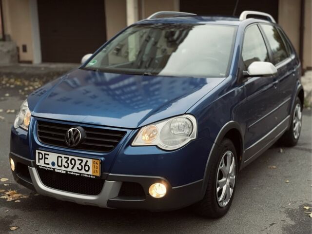 Синій Фольксваген Поло, об'ємом двигуна 0 л та пробігом 214 тис. км за 5799 $, фото 5 на Automoto.ua