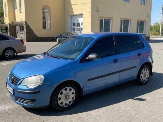 Синий Фольксваген Поло, объемом двигателя 1.4 л и пробегом 195 тыс. км за 5000 $, фото 1 на Automoto.ua