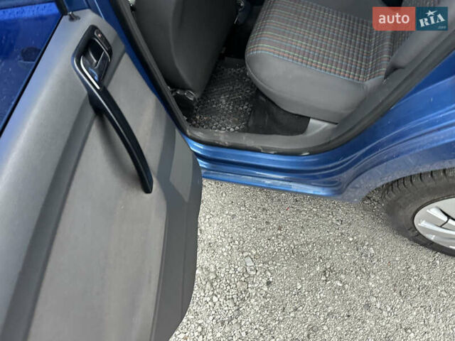 Синий Фольксваген Поло, объемом двигателя 1.39 л и пробегом 250 тыс. км за 5800 $, фото 10 на Automoto.ua