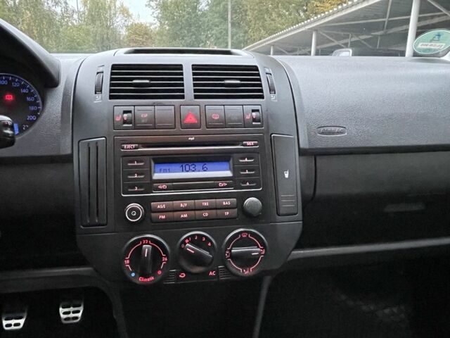 Синій Фольксваген Поло, об'ємом двигуна 0 л та пробігом 214 тис. км за 5799 $, фото 20 на Automoto.ua