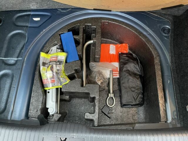 Синій Фольксваген Поло, об'ємом двигуна 0 л та пробігом 214 тис. км за 5799 $, фото 17 на Automoto.ua