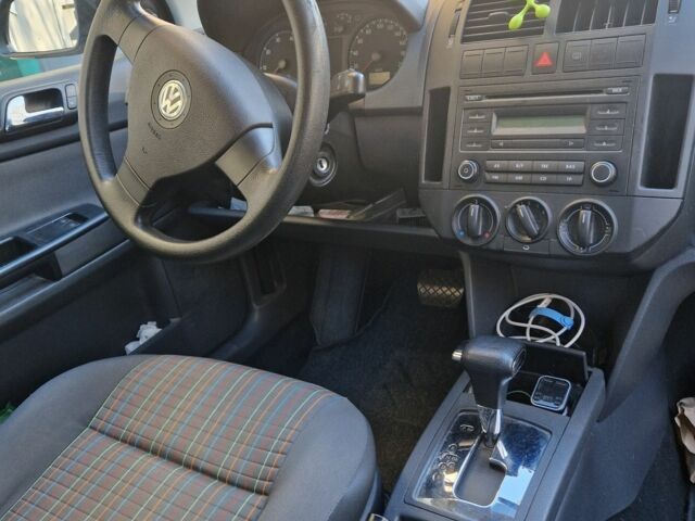 Синий Фольксваген Поло, объемом двигателя 1.4 л и пробегом 267 тыс. км за 4500 $, фото 5 на Automoto.ua