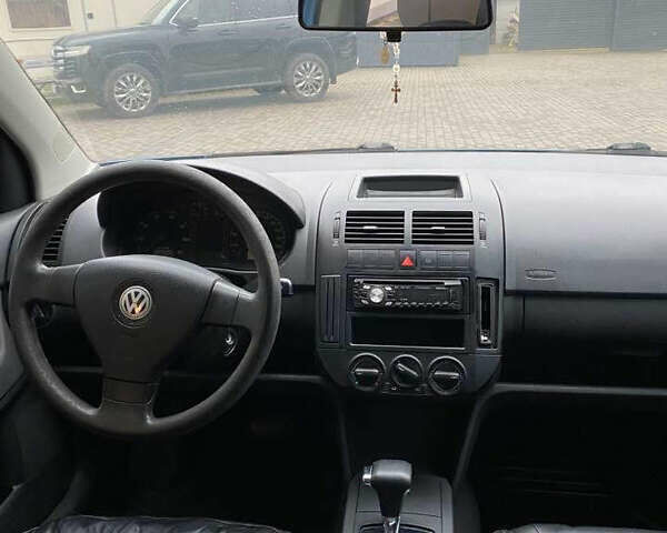 Синий Фольксваген Поло, объемом двигателя 1.39 л и пробегом 195 тыс. км за 5000 $, фото 9 на Automoto.ua