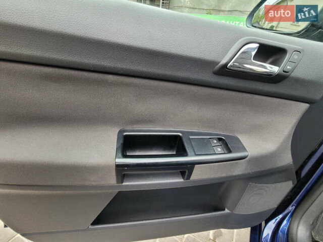 Синий Фольксваген Поло, объемом двигателя 1.42 л и пробегом 107 тыс. км за 5041 $, фото 8 на Automoto.ua