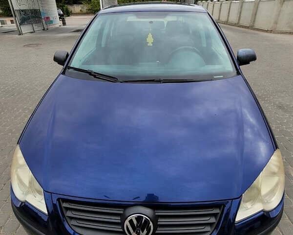 Синий Фольксваген Поло, объемом двигателя 1.42 л и пробегом 107 тыс. км за 5041 $, фото 1 на Automoto.ua