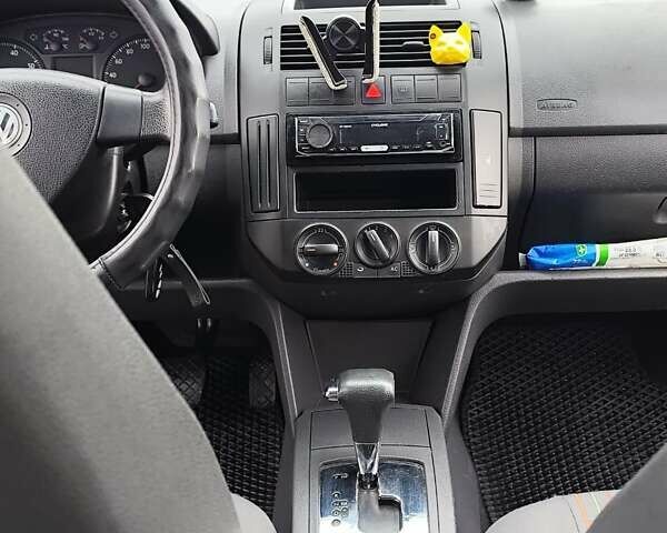 Синій Фольксваген Поло, об'ємом двигуна 1.4 л та пробігом 198 тис. км за 5100 $, фото 12 на Automoto.ua