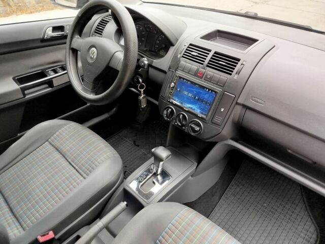 Синий Фольксваген Поло, объемом двигателя 1.4 л и пробегом 185 тыс. км за 5800 $, фото 13 на Automoto.ua