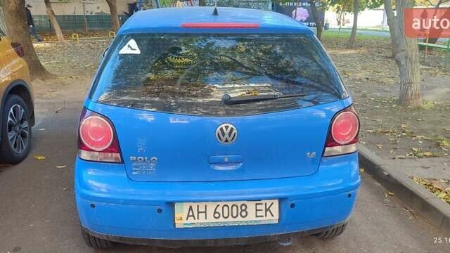 Синій Фольксваген Поло, об'ємом двигуна 1.39 л та пробігом 113 тис. км за 4200 $, фото 2 на Automoto.ua