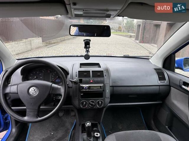 Синій Фольксваген Поло, об'ємом двигуна 1.39 л та пробігом 210 тис. км за 4500 $, фото 2 на Automoto.ua