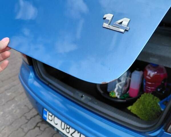 Синий Фольксваген Поло, объемом двигателя 1.39 л и пробегом 165 тыс. км за 5200 $, фото 6 на Automoto.ua