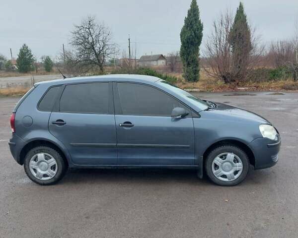 Синій Фольксваген Поло, об'ємом двигуна 1.4 л та пробігом 198 тис. км за 5100 $, фото 2 на Automoto.ua