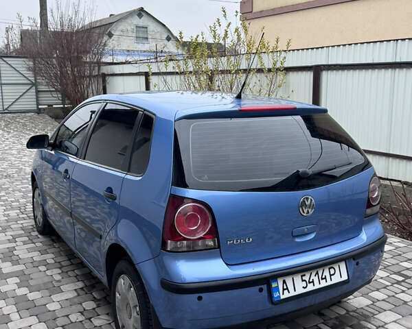 Синий Фольксваген Поло, объемом двигателя 1.39 л и пробегом 247 тыс. км за 4500 $, фото 2 на Automoto.ua