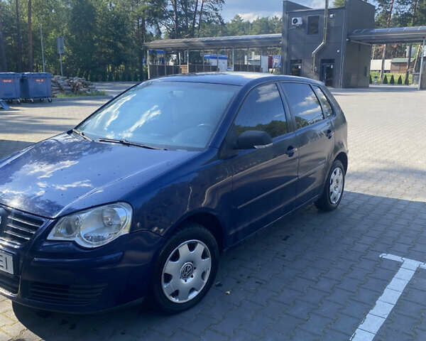 Синий Фольксваген Поло, объемом двигателя 1.2 л и пробегом 244 тыс. км за 3400 $, фото 1 на Automoto.ua