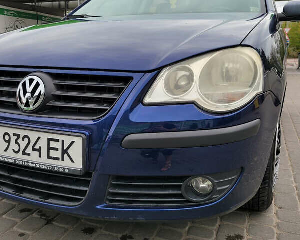 Синий Фольксваген Поло, объемом двигателя 1.42 л и пробегом 107 тыс. км за 5041 $, фото 2 на Automoto.ua